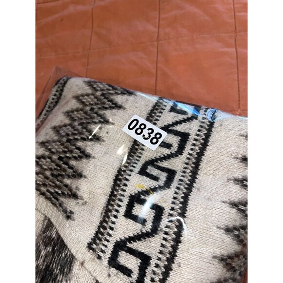 Alice + Olivia  Poncho Cashmere  Wool Southwest  Womens One Size Beige/Black - Picture 7 of 7